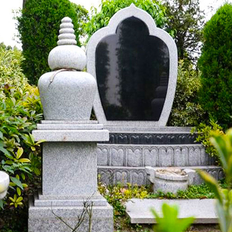 石岭公墓传统立碑